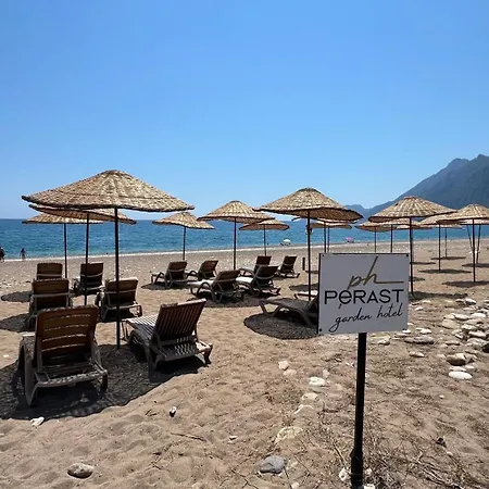 فندق Perast Garden *