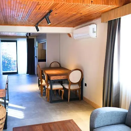 Hotell Perast Garden Çıralı