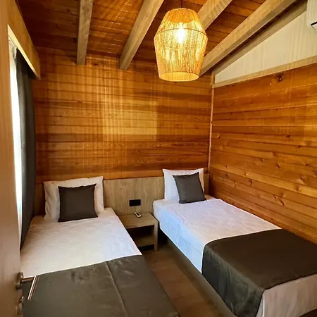 Hotell Perast Garden
