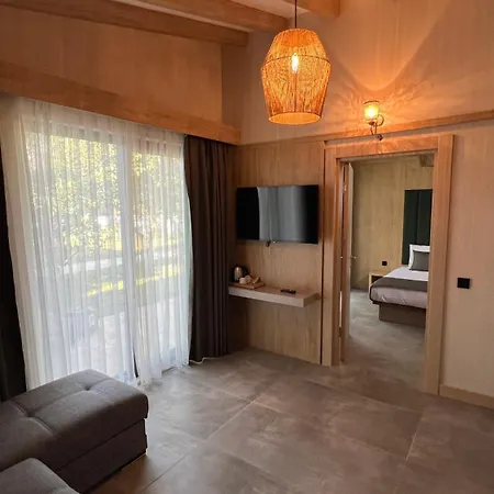 Hotell Perast Garden Çıralı