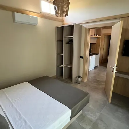 Hotell Perast Garden Çıralı